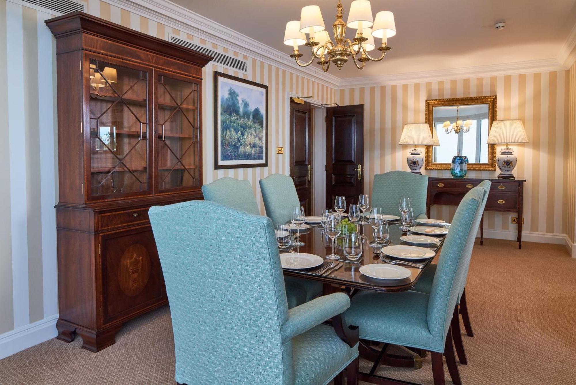 Cheval Thorney Court At Hyde Park Aparthotel London Bagian luar foto