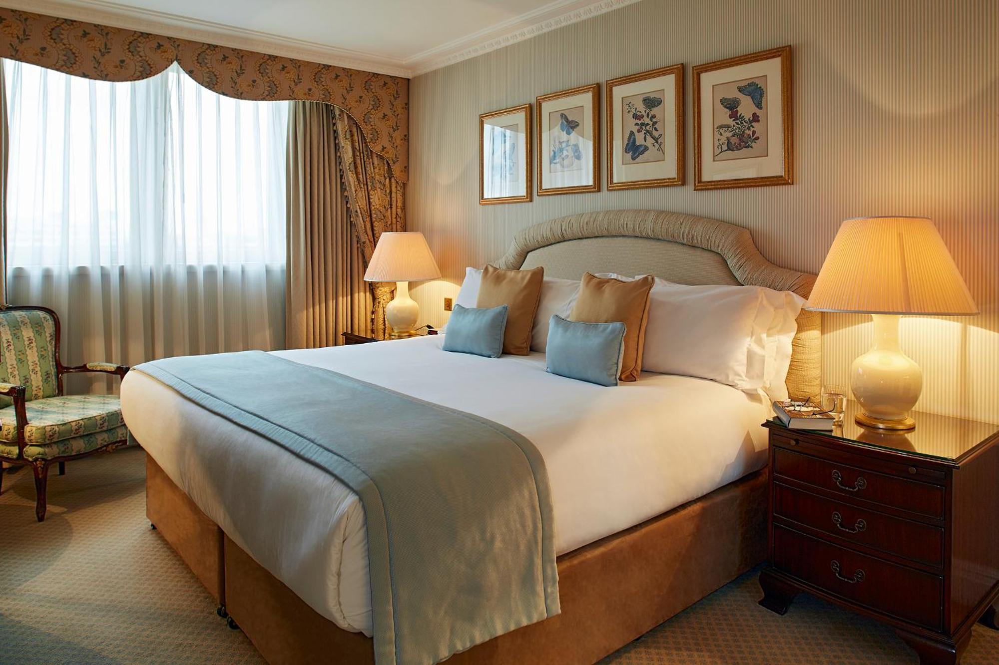 Cheval Thorney Court At Hyde Park Aparthotel London Bagian luar foto