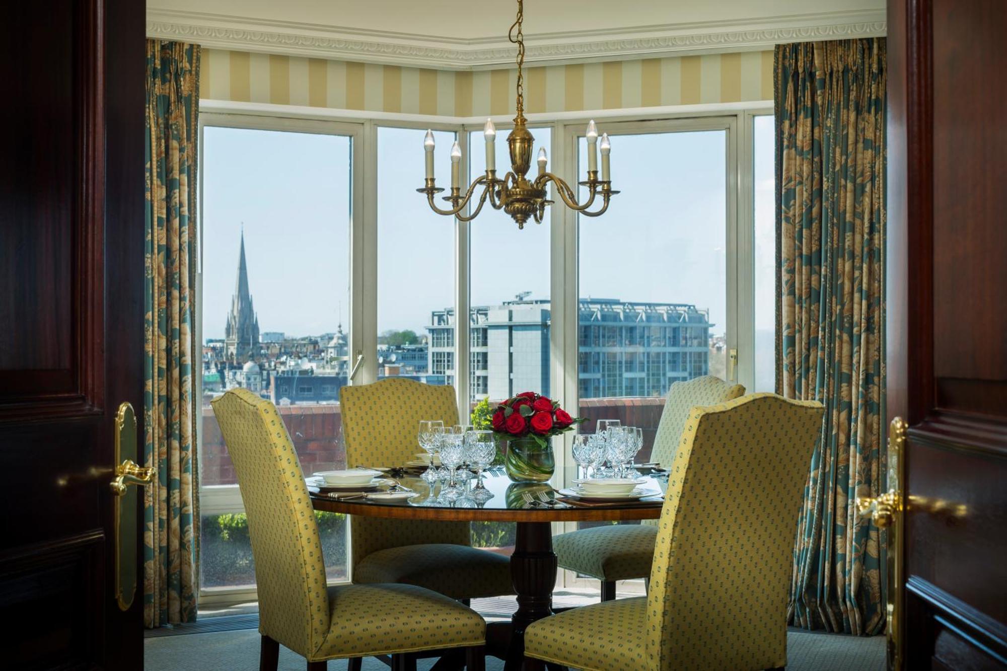 Cheval Thorney Court At Hyde Park Aparthotel London Bagian luar foto