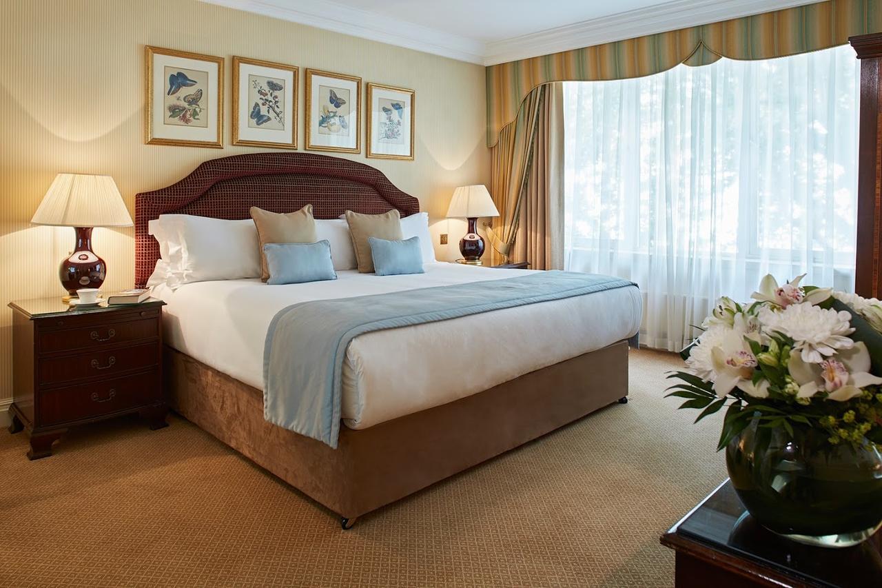 Cheval Thorney Court At Hyde Park Aparthotel London Bagian luar foto
