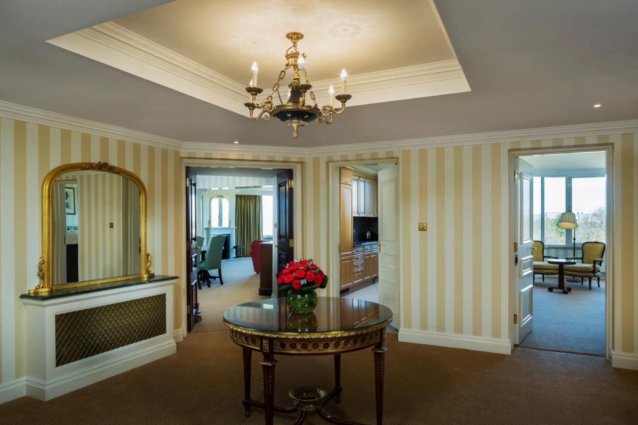 Cheval Thorney Court At Hyde Park Aparthotel London Bagian luar foto